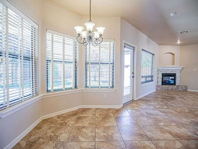 1124 Pajarito Dr — Photo 21