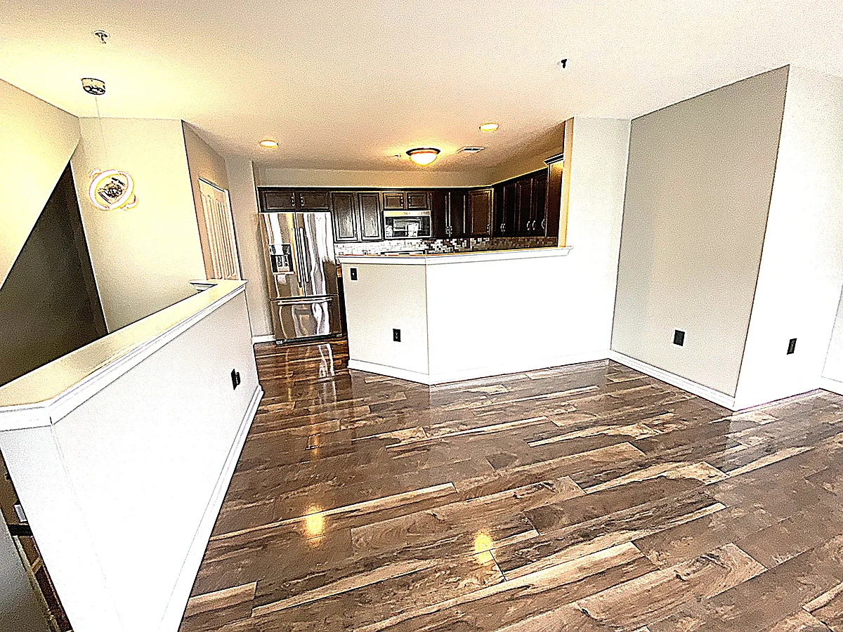 Building Photo - 54 N School Ln #54