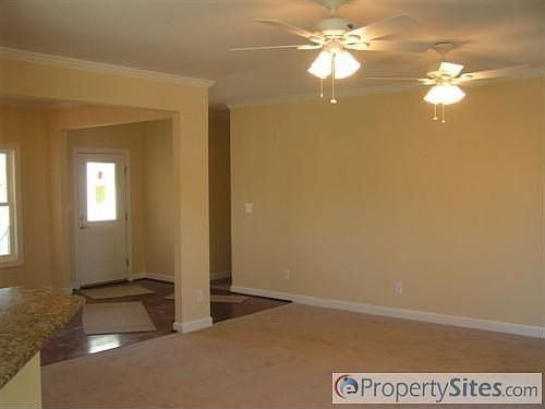 4th image of 400 Cayland Ct