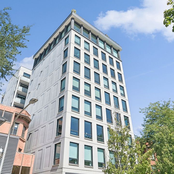 1st image of 550 W Wellington Ave APT 5W