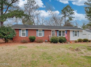 222 Currie St, Wallace, NC 28466