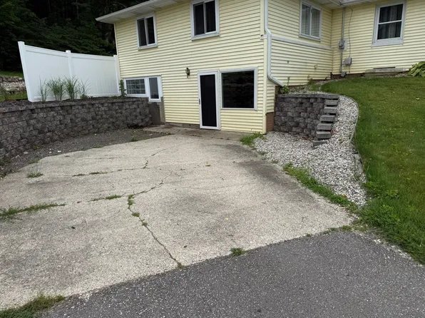 1430 Van Buren St, Hudsonville, MI 49426