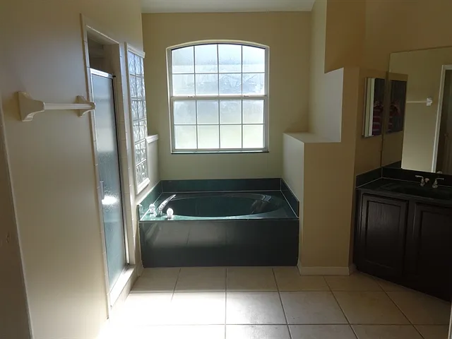845 Brookstone Ct — Photo 8