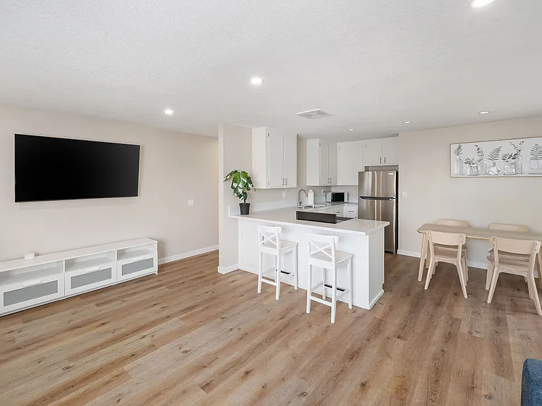 241 Ocean View Ave #L — Photo 4
