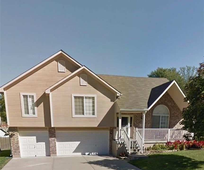 1st image of 507 SW Foot Hill Dr