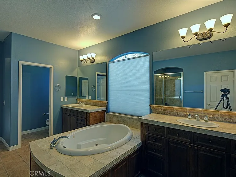 4520 Garden City Ln — Photo 20