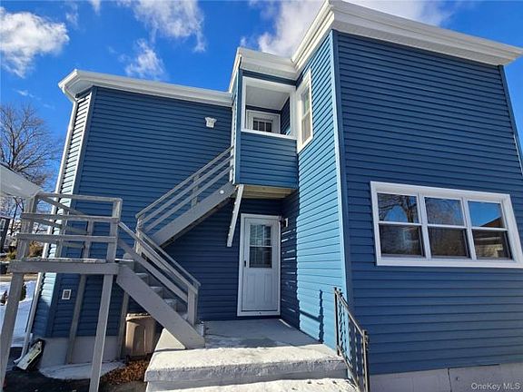 3rd image of 704 Tower Ave #B