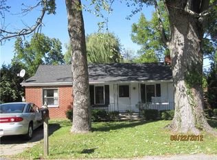 2716 W Lake Dr, Greenfield, IN 46140