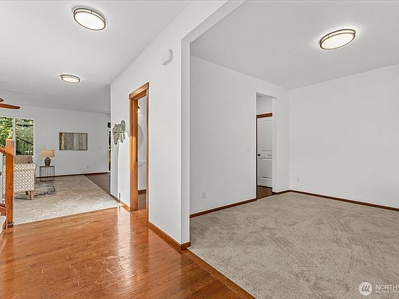 5th image of 17325 84th Avenue NE