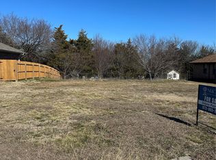 McKinney Cir, Van Alstyne, TX 75495
