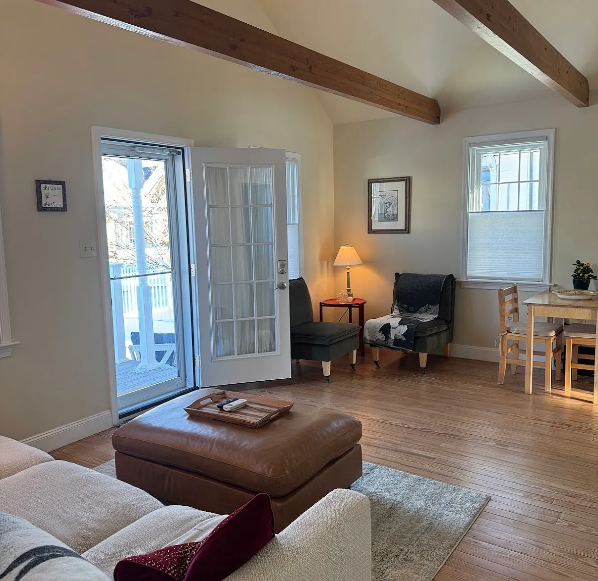 2 bed, 950 sqft, $2,500 — Photo 2