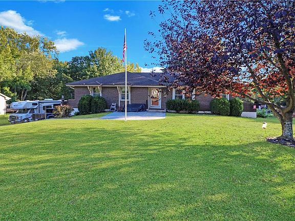 3rd image of 26 NE 360th Rd