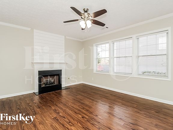 3rd image of 400 Cobalt Valley Ln