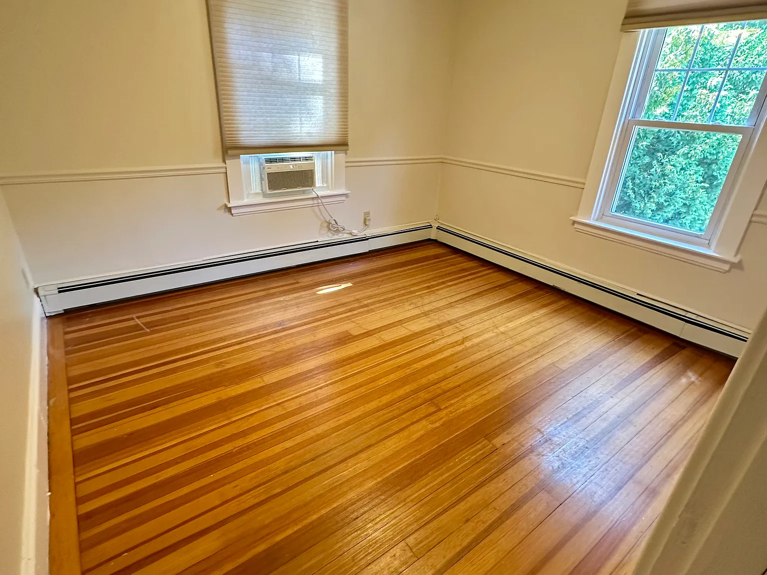 2 bed, 700 sqft, $1,850 — Photo 4