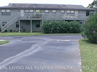 601 Centre Ct SW UNIT 4-B-2, Vero Beach, FL 32962