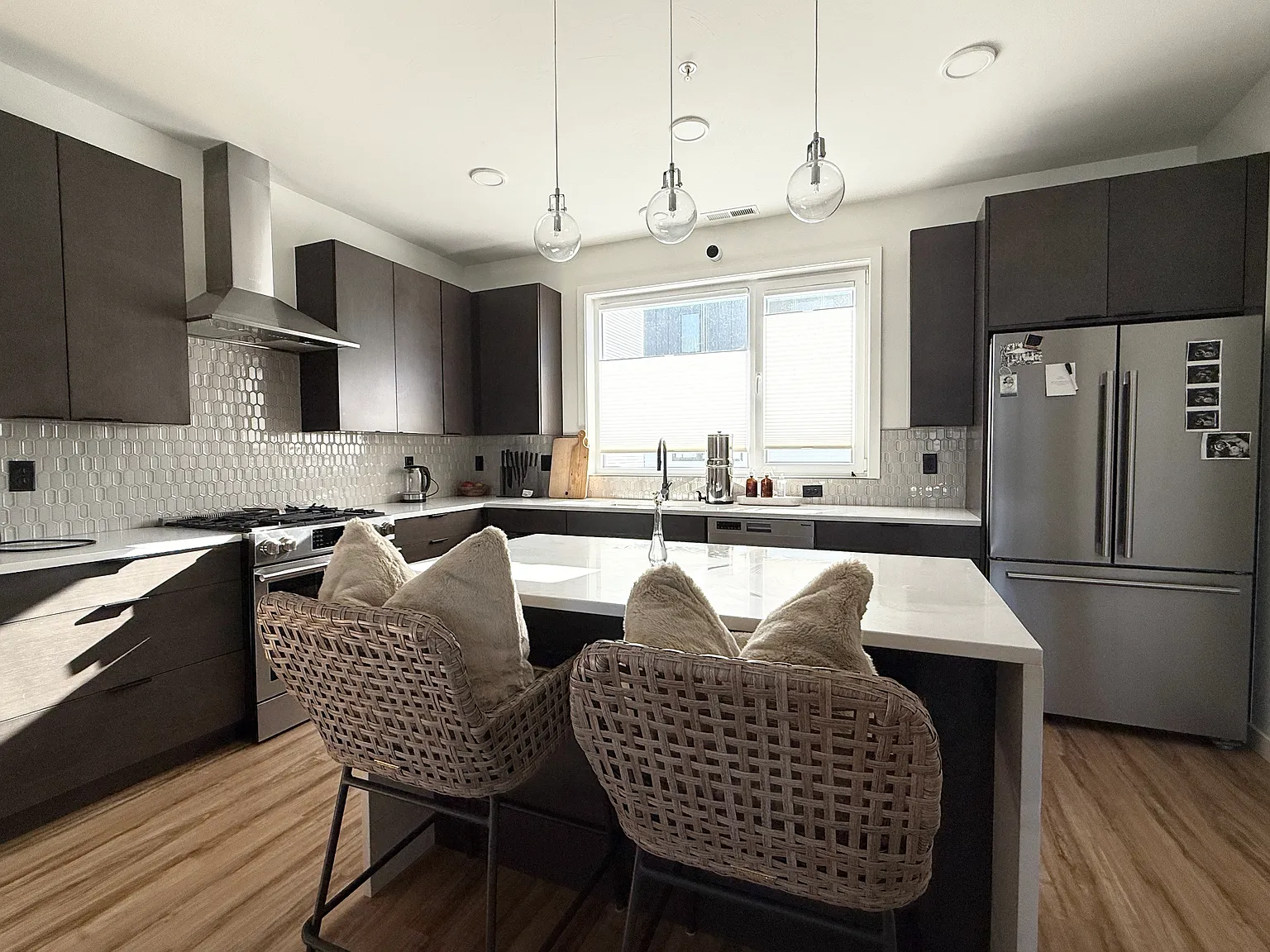 564 Enterprise Blvd — Photo 4