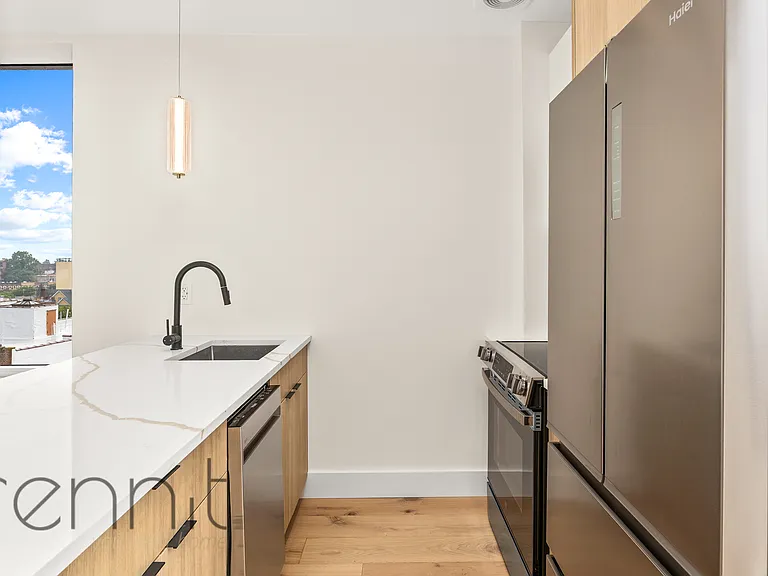 2402 Cortelyou Rd #612 — Photo 10
