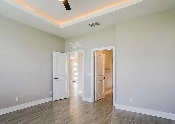 4th image of 222 Hyacinth Ct