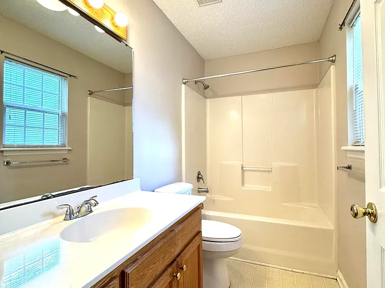 521 Jimmies Creek Dr — Photo 18