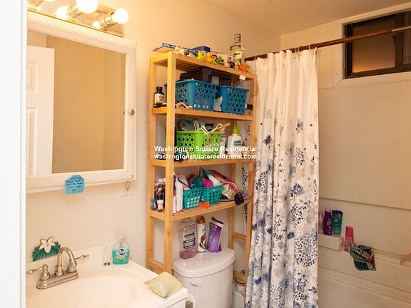 3rd image of 246 Market St APT 1