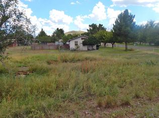 706 N 3rd St, Alpine, TX 79830