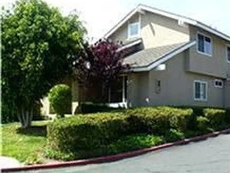 1 Denver — Photo 2