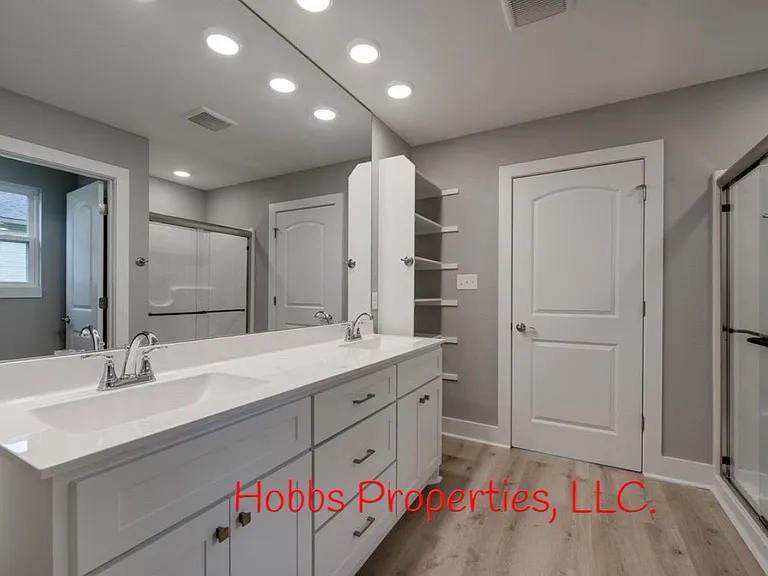 209 N Griffin St — Photo 10