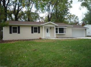7683 Miami Rd, Mentor On The Lake, OH 44060