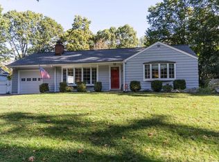 21 Burchard Ln, Norwalk, CT 06853