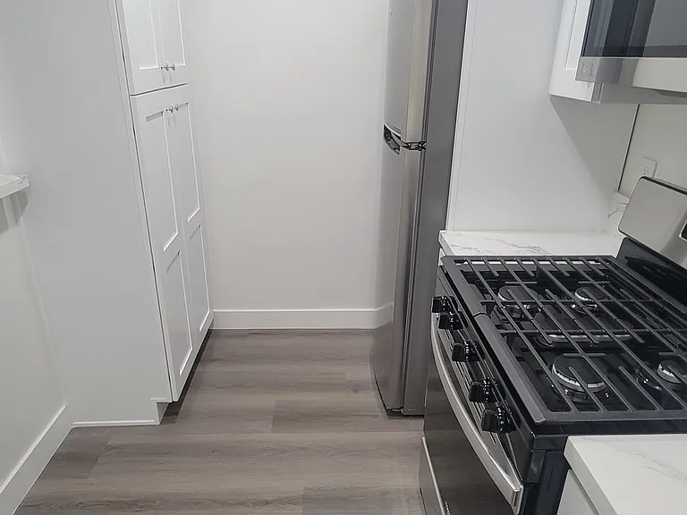 5305 Lindley Ave — Photo 9