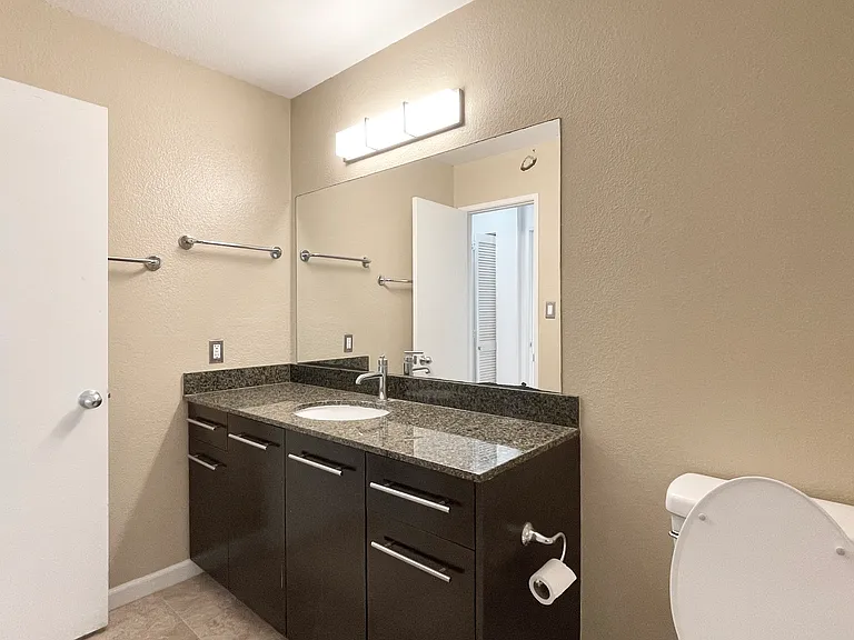 7565 Charmant Dr #405 — Photo 22