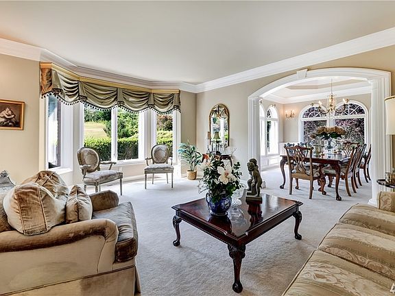 5th image of 206 Amanda Ln