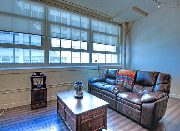 5th image of 2600 W 7th St APT 2432