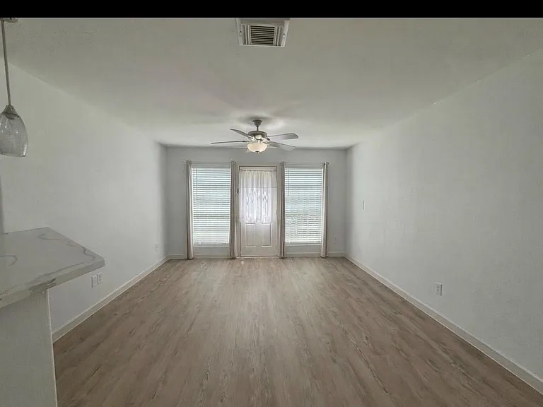 3114 Bolt St — Photo 10