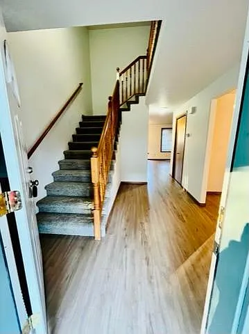 17210 NE 27th Way — Photo 4