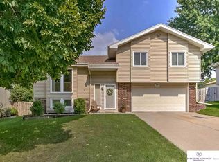 5747 N 129th St, Omaha, NE 68164