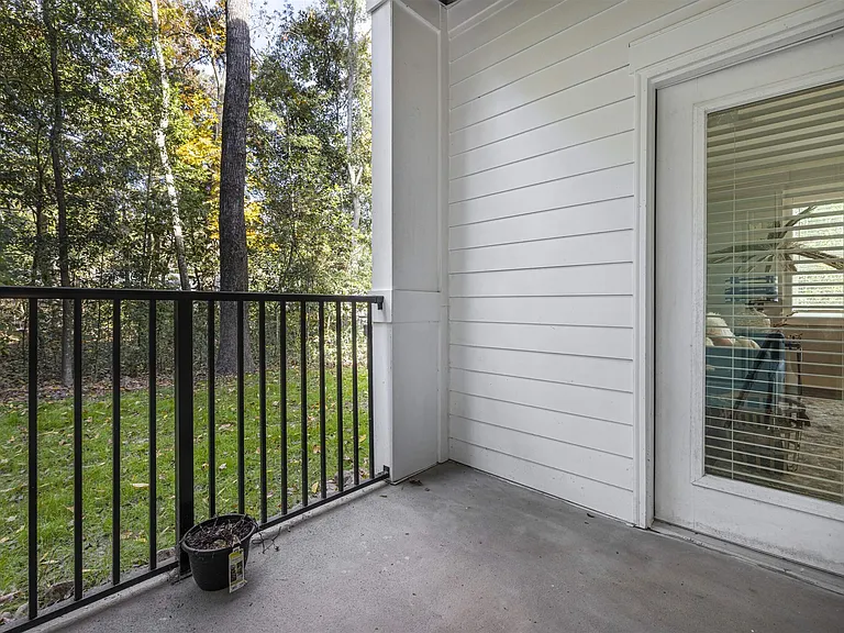 Park Circle Village Apartments — Photo 29