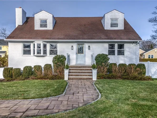 20 Avondale Road, Harrison, NY 10528