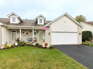 1204 Glen Mor Dr #B, Shorewood, IL 60404