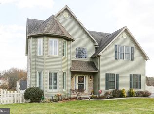 2820 Primrose Ln N, York, PA 17404