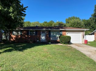 821 Amherst Dr, East Alton, IL
