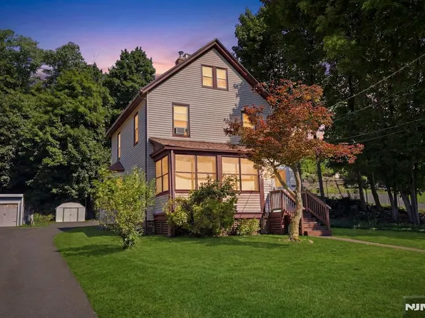 60 Martin Road, Verona, NJ 07044