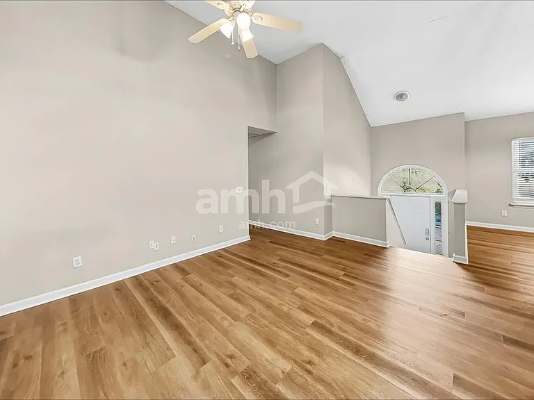 9 Herald Dr — Photo 7