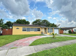 620 NW 186th St, Miami Gardens, FL 33169
