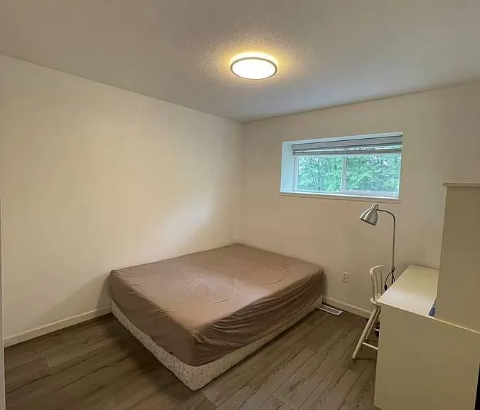 2900 Burton Ct — Photo 11