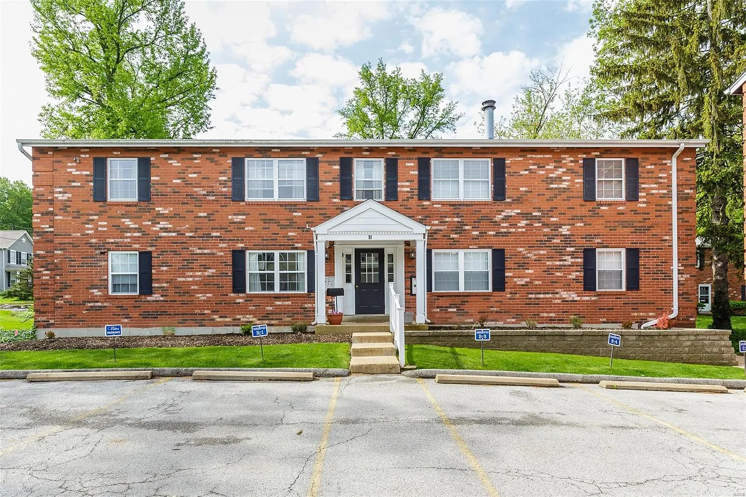 1041 N Clay Ave APT B3 photo 1