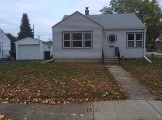 1972 S 95th St, West Allis, WI 53227