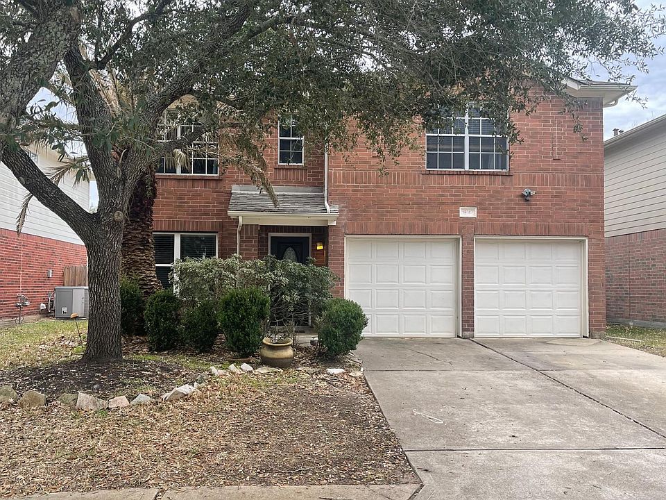 1st image of 19747 Twin Canyon Ct