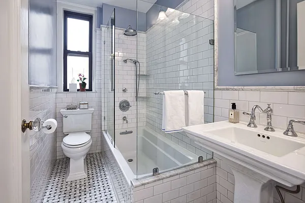 Sold by Compass | media 9