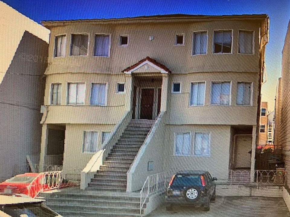 1st image of 414 3rd Ave #424
